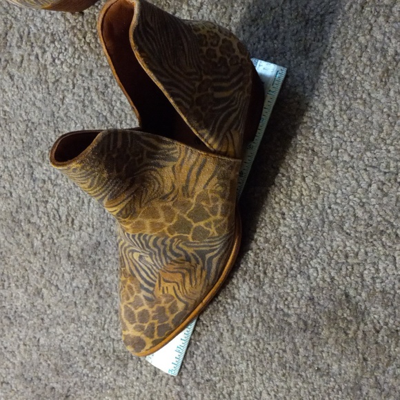 New Free People Animal Charm Boots, size 11/11.5 - Picture 12 of 16